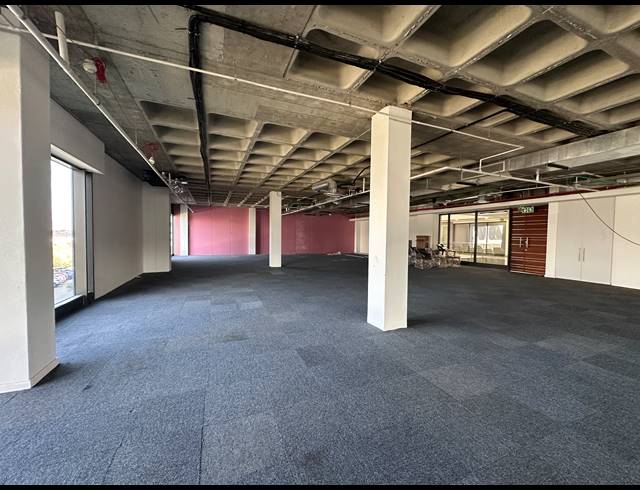 269M² OFFICE TO LET IN DORINGKLOOF
